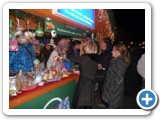 Charitatívno-predajná výstava výrobkov počas Vianočných trhov 2014 (10)